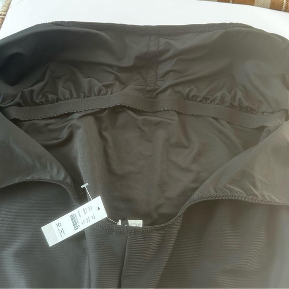 J Crew NEW Ribbed black Squareneck 1 Piece Swimsuit woman SZ 20 vacation BE809 - Picture 15 of 16